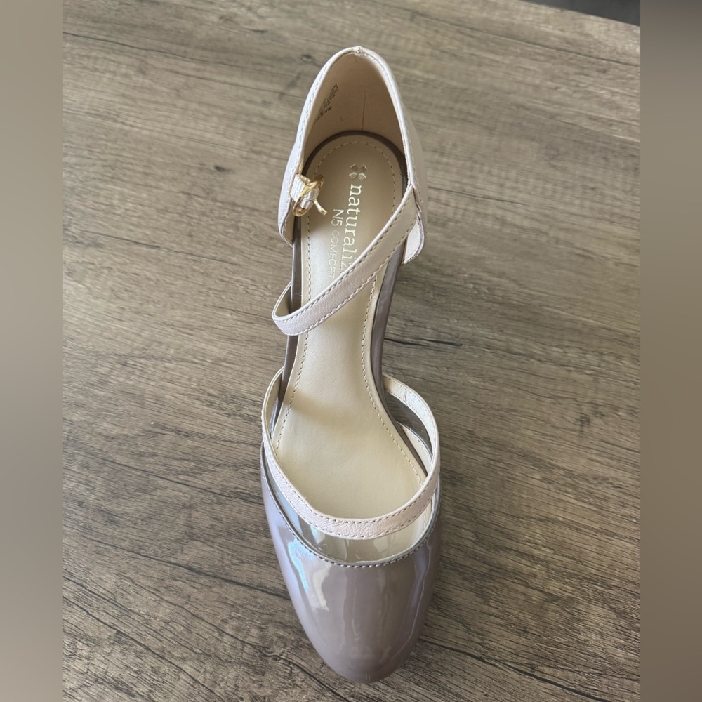 Naturalizer Women's Cream Patent Leather Heels